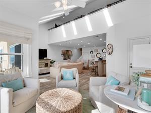 Sitting Area with Gulf Views