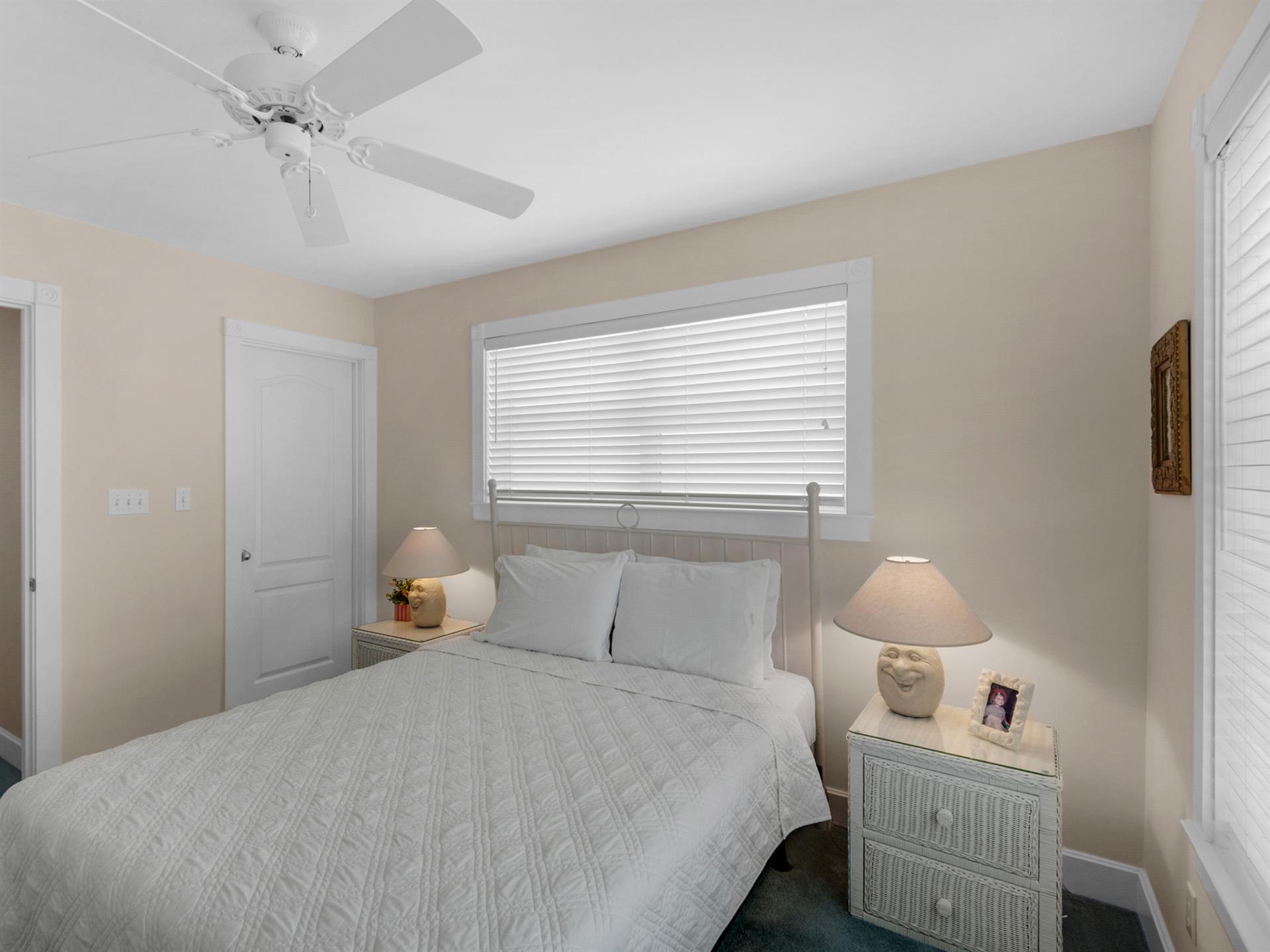 2nd Floor Queen Room 1