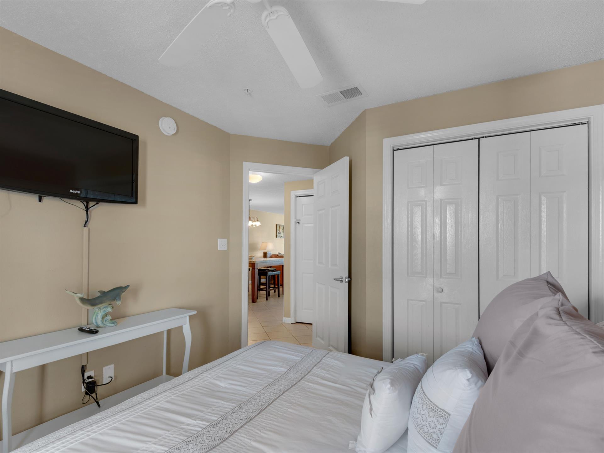 Guest Bedroom with Double Bed and Flat Screen TV