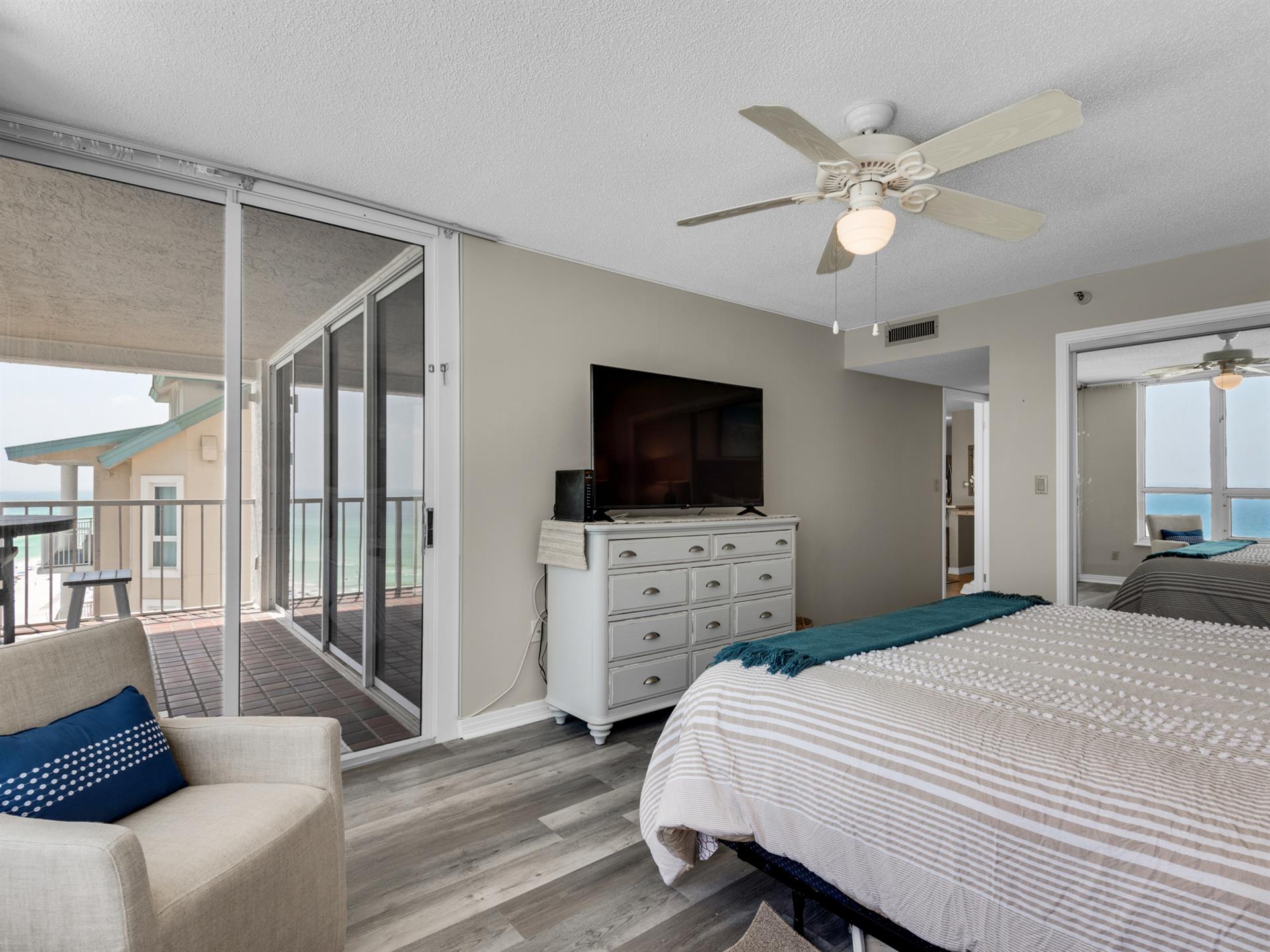 Primary bedroom sliding door to patio