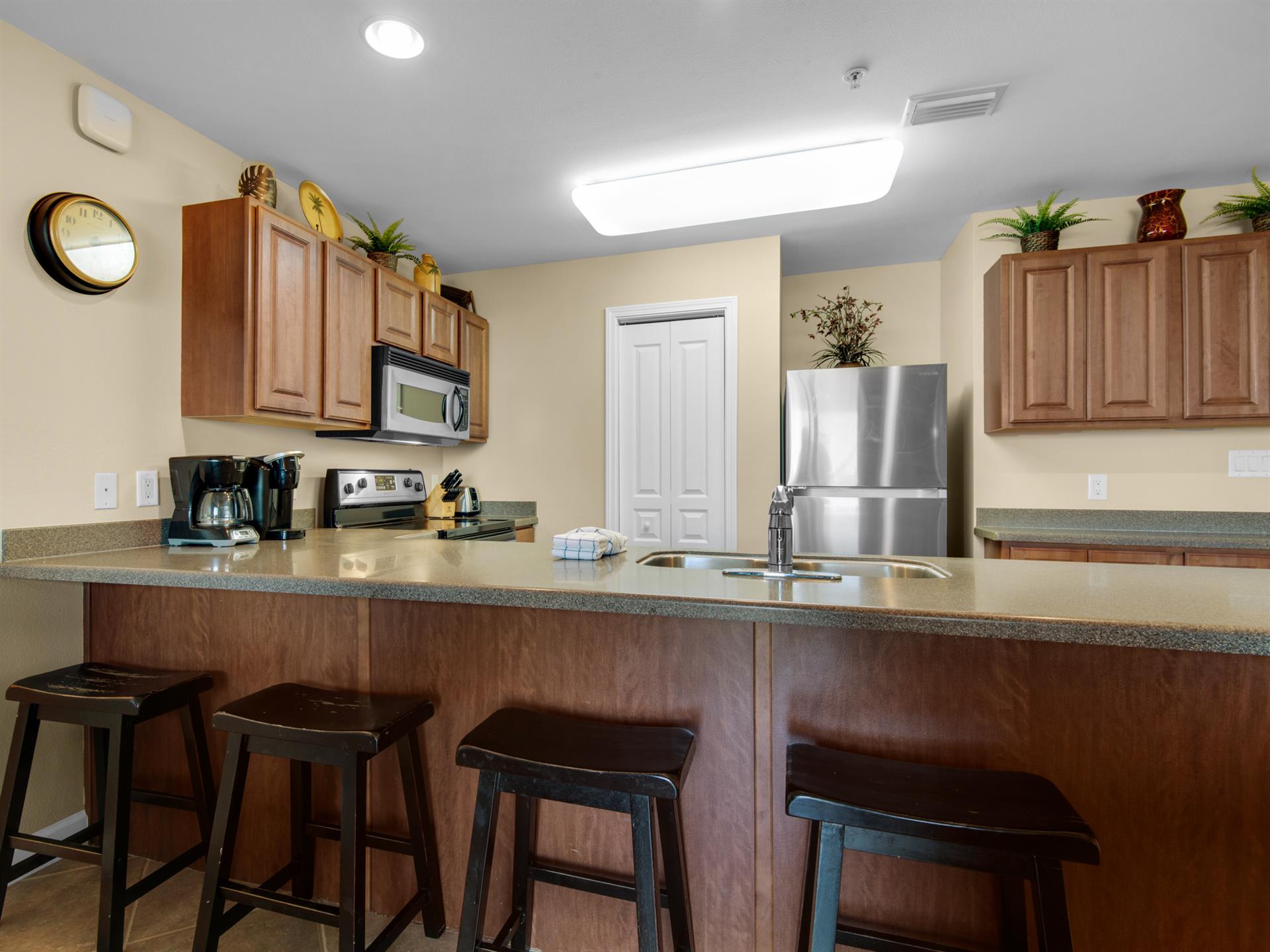 Dining area with additional breakfast bar seating