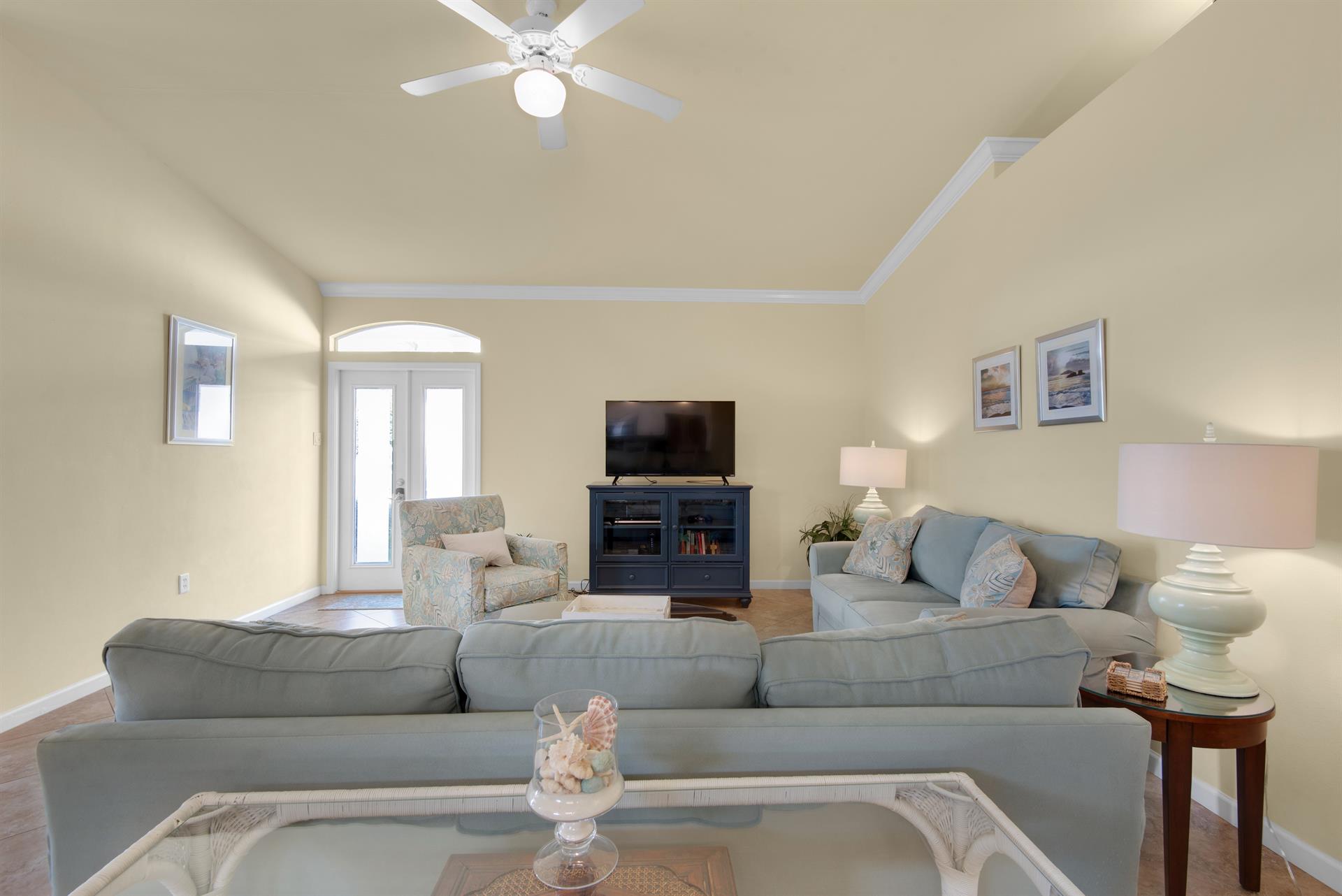 Living Room Facing TV