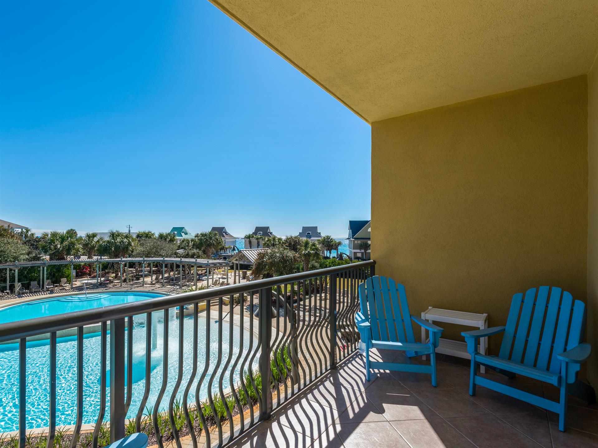 Balcony with Plenty of Seating