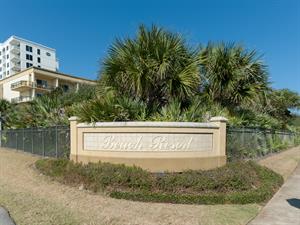 Beach Resort a great vacation rental complex