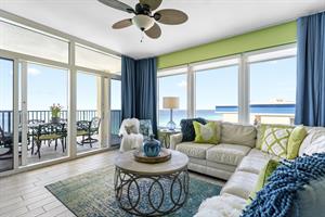 Living Area with Amazing View