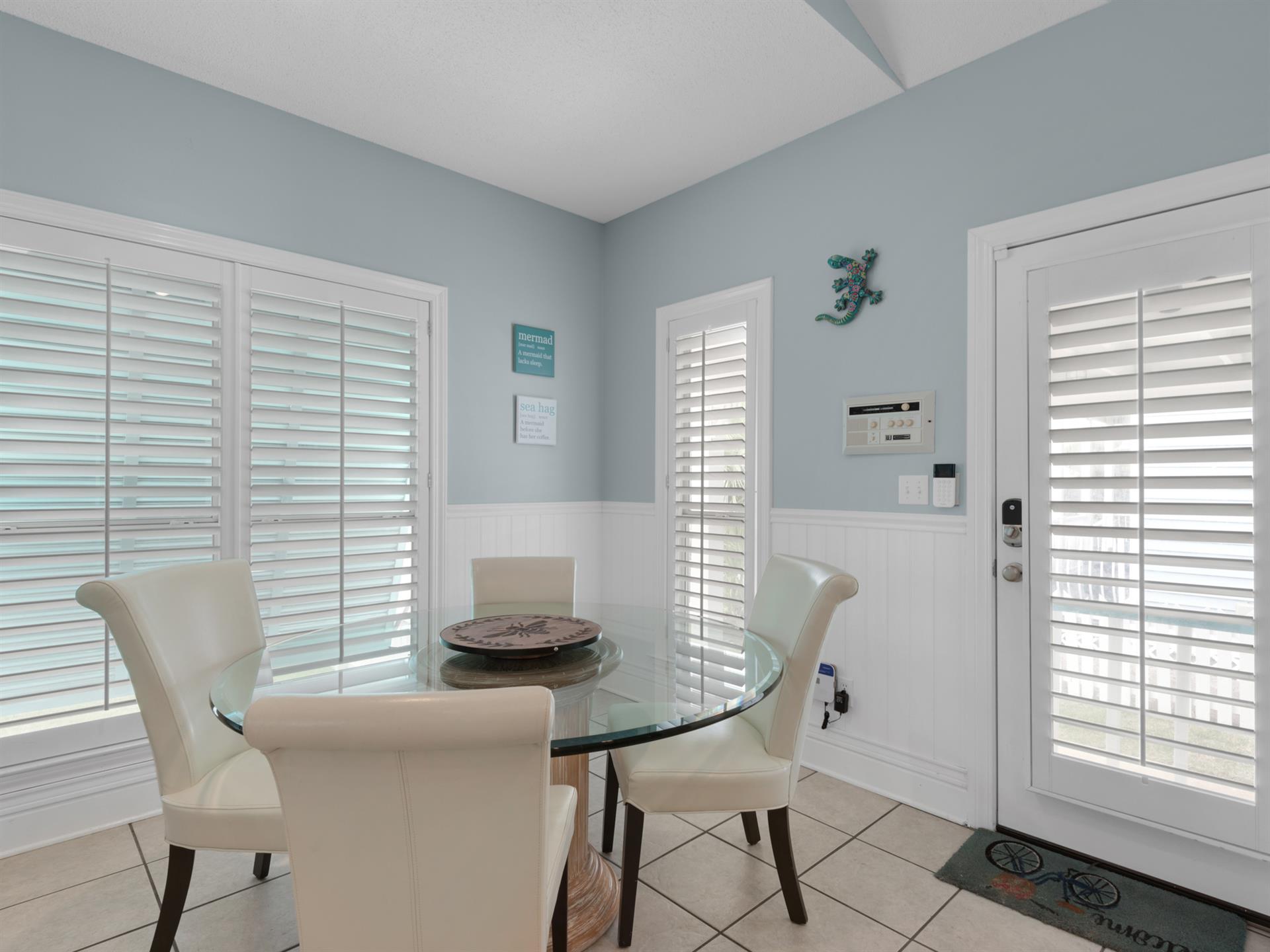 Additional Dining Area