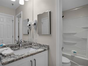 2nd floor shared bathroom