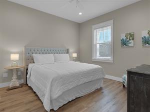 First Floor King Room 1