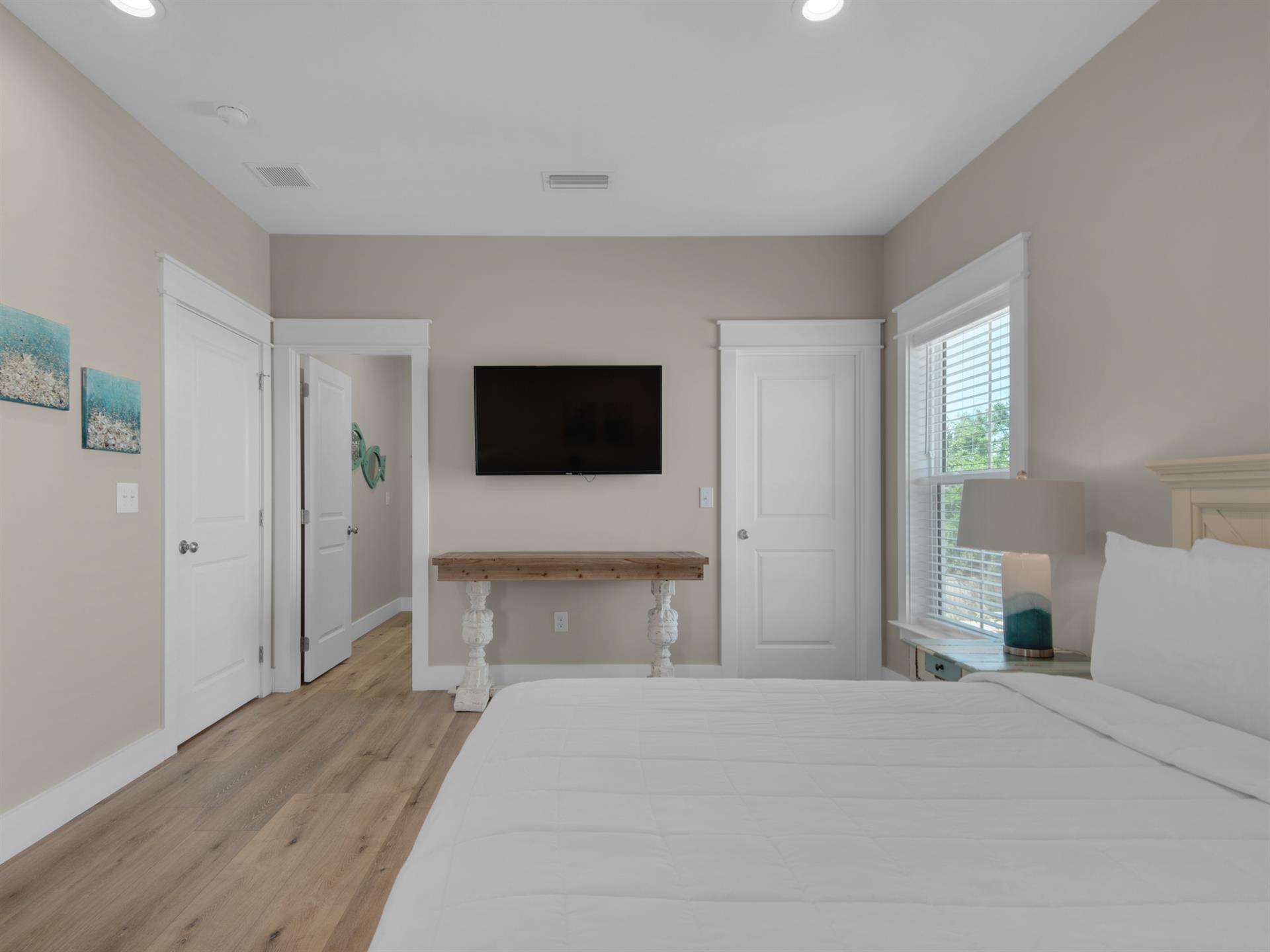 2nd Floor King Room 3