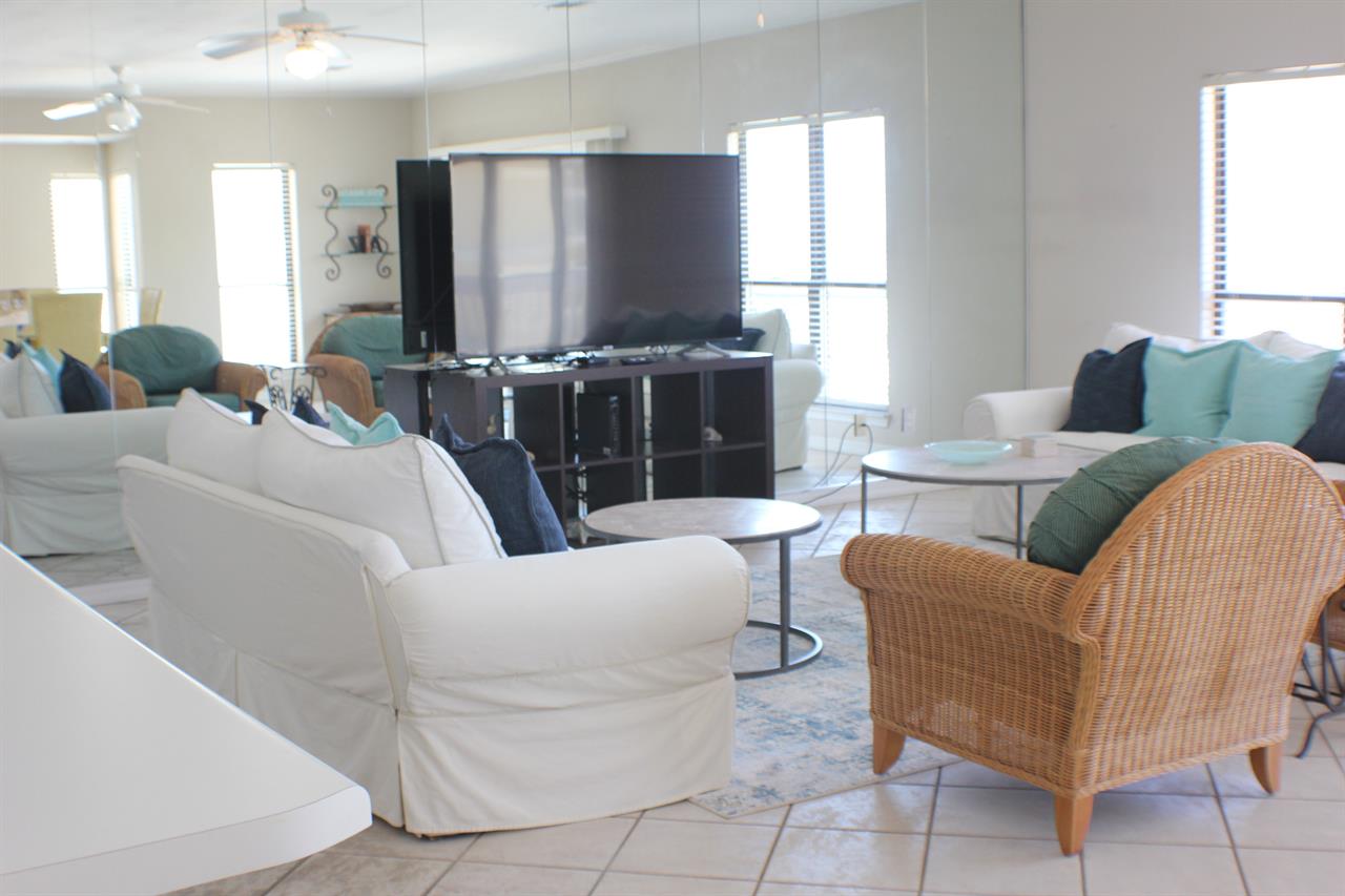 Welcome to Sandpiper Cove 2121