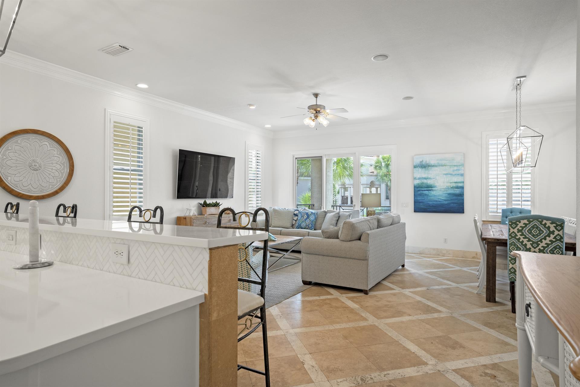 Upstairs Living Ara