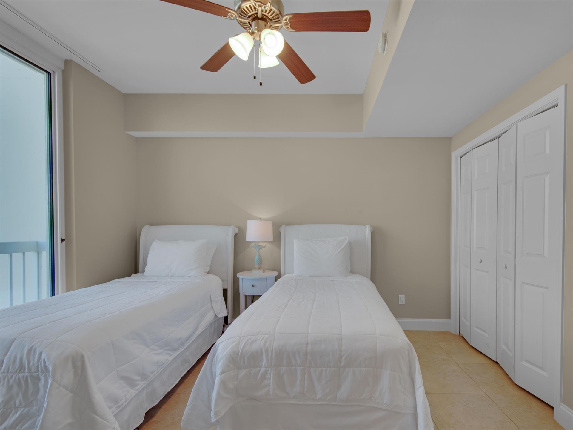 Guest Bedroom 2 with 2 Twin Beds