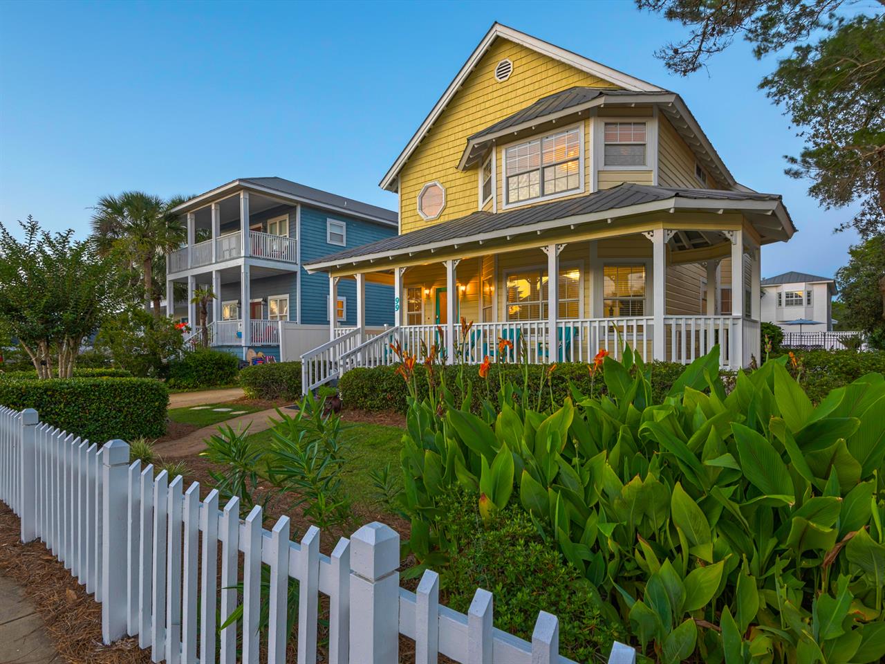 Walking on Sunshine in Destin