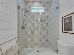 JacknJill Shower For Queen Bedrooms