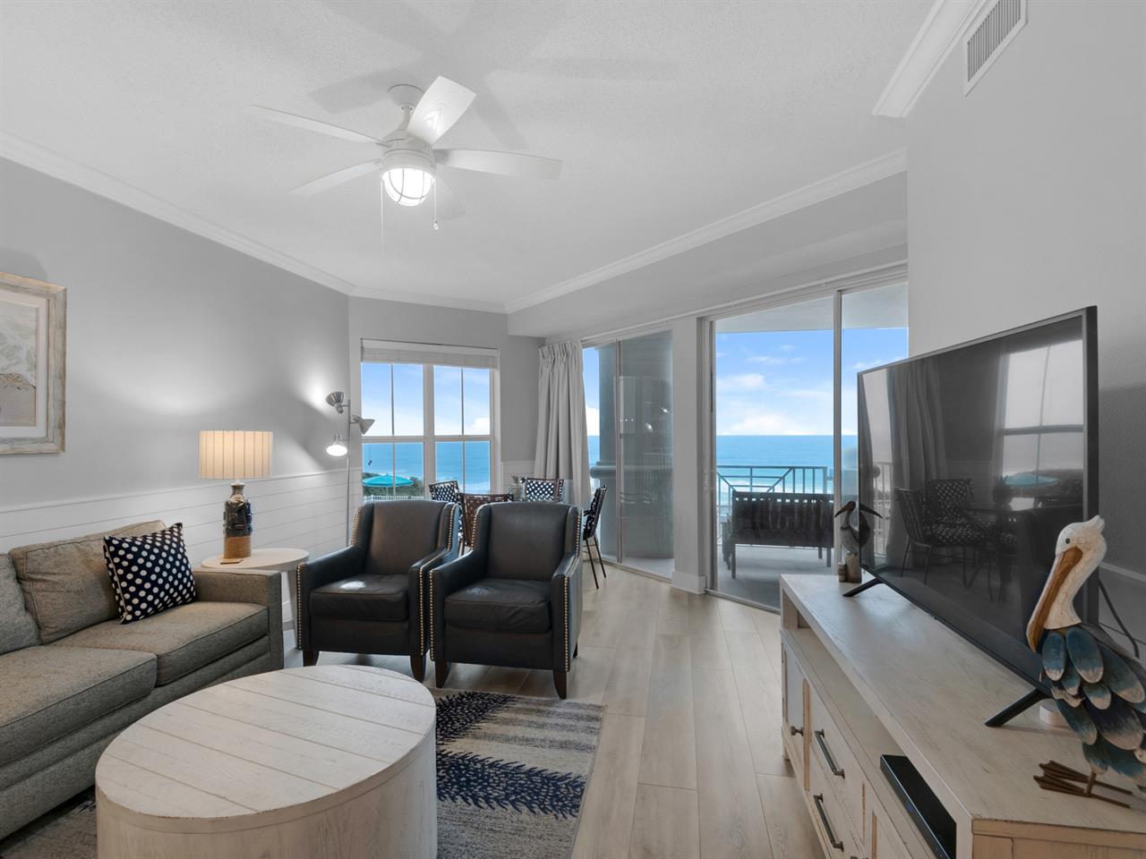 Living area with amazing views and balcony access