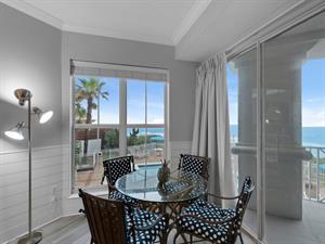 Additional area for meals or games offering great views