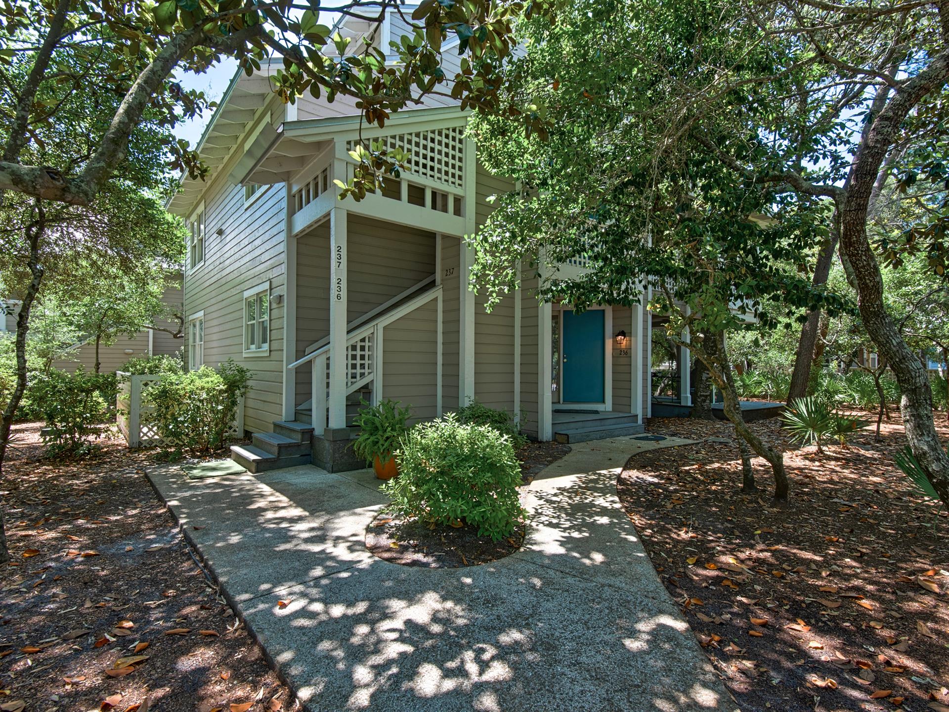 Walkway to Hidden Dunes Cottage 237