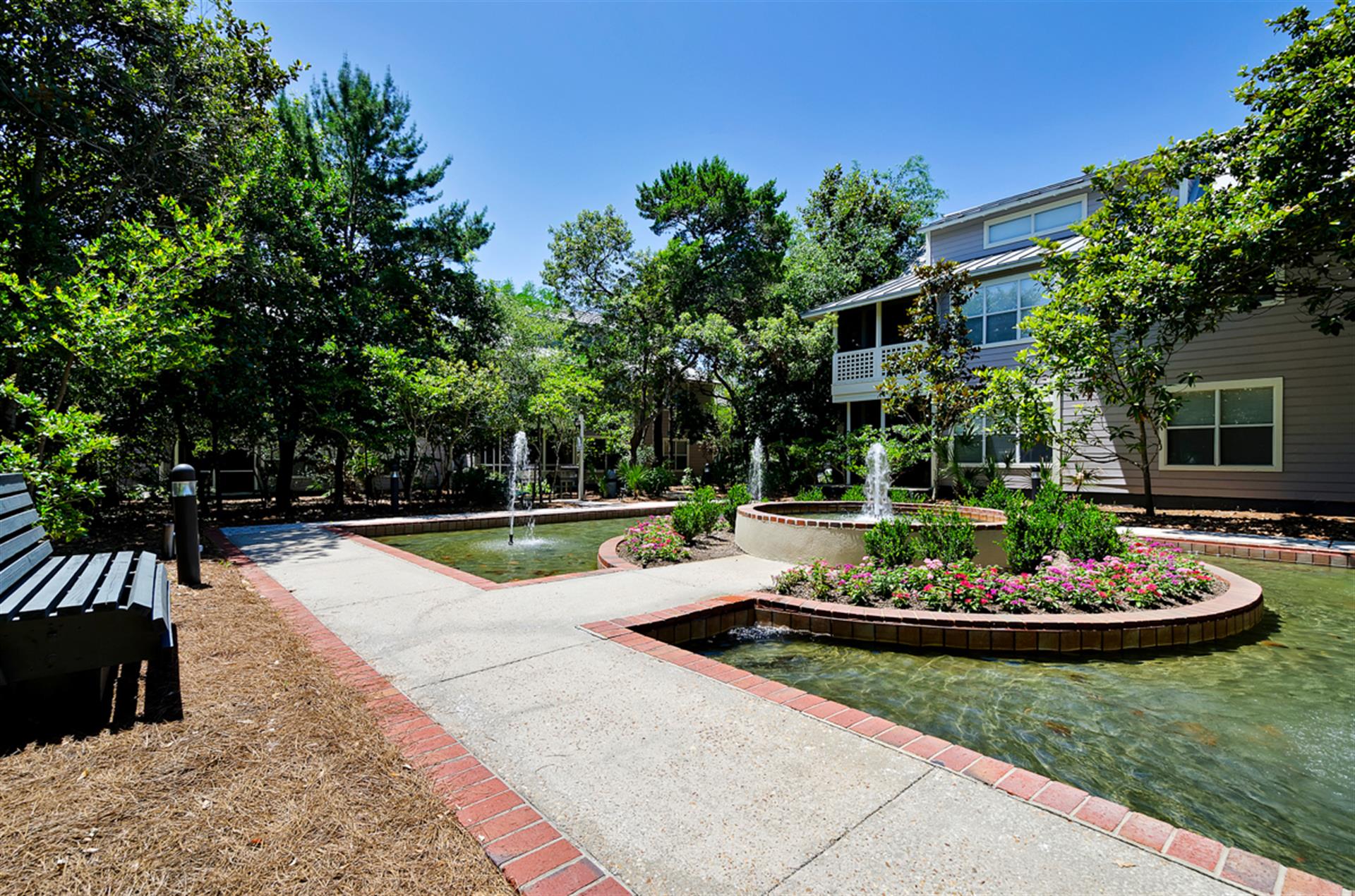 Cottage Flower Fountain