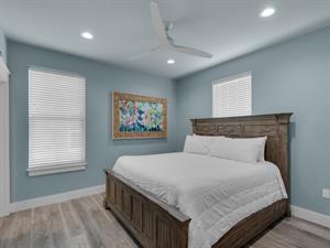 1st Floor king bedroom 1