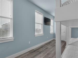 2nd Floor queen bunk room 1 TV