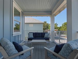 2nd Floor balcony seating