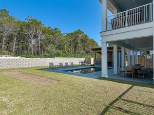 Large private back yard