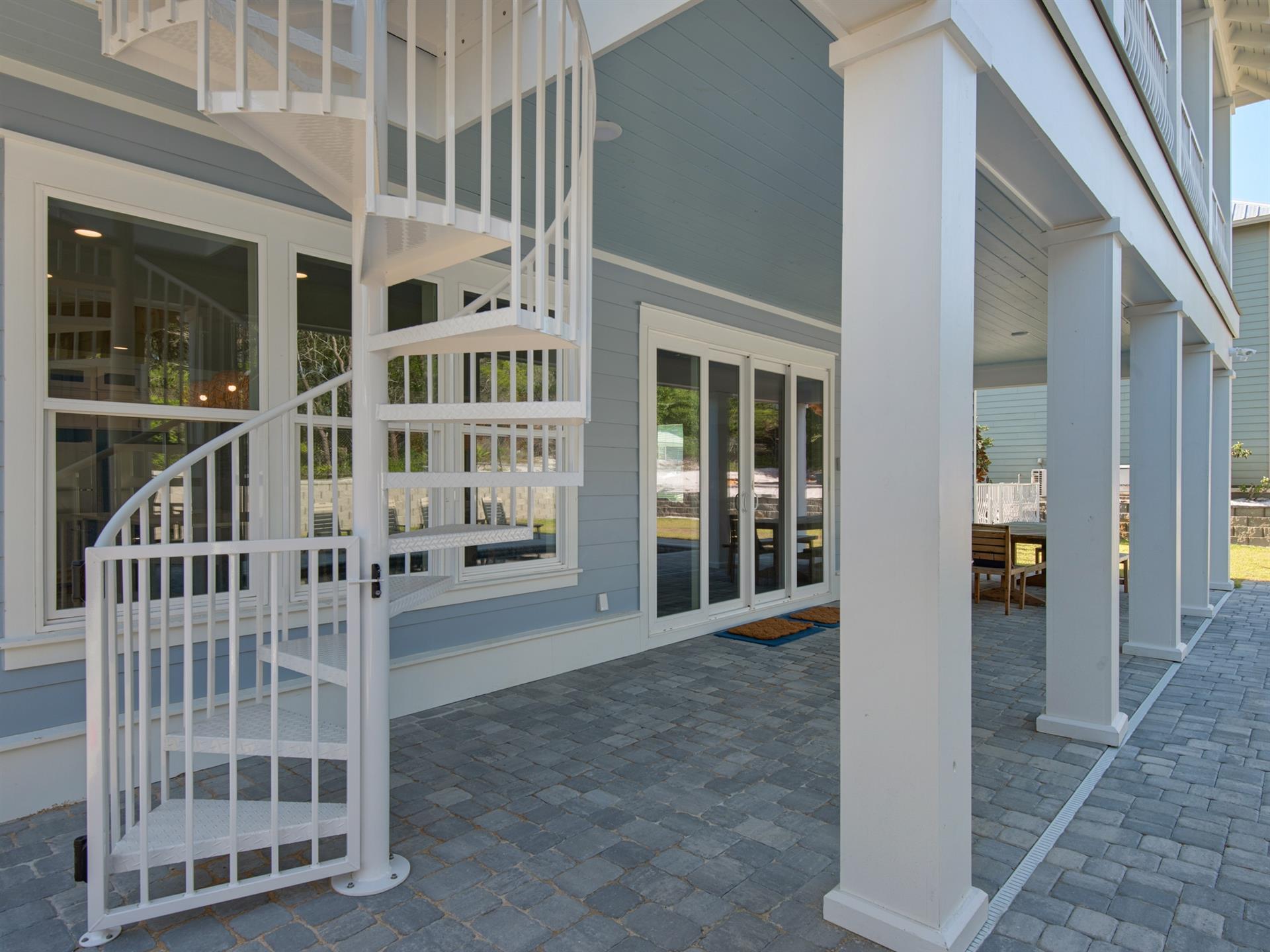 Spiral staircase to balcony