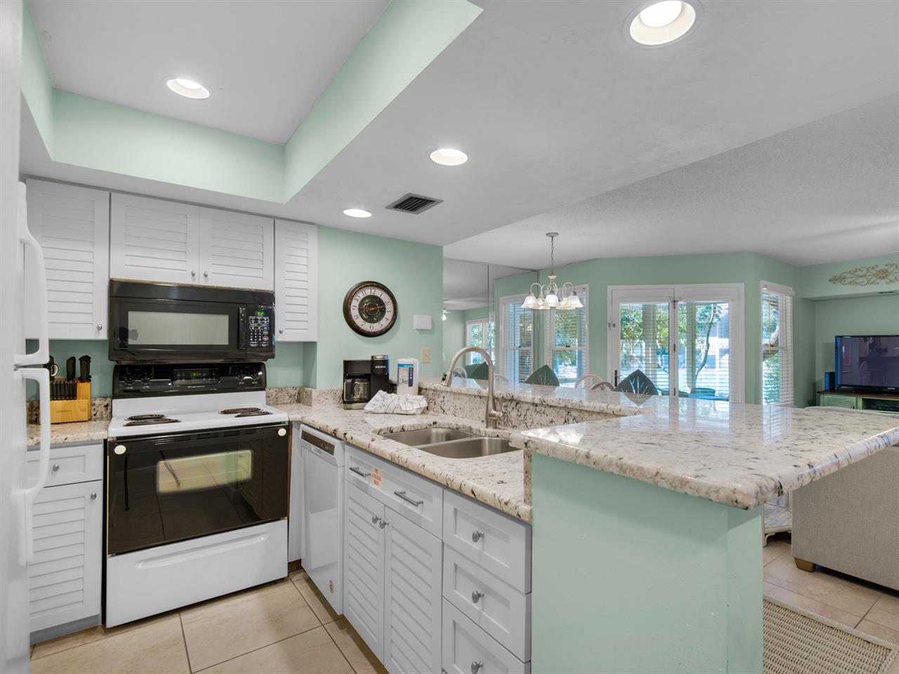 Kitchen with Bar Area for extra seating