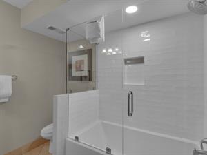 Guest Bath with TubShower Combo