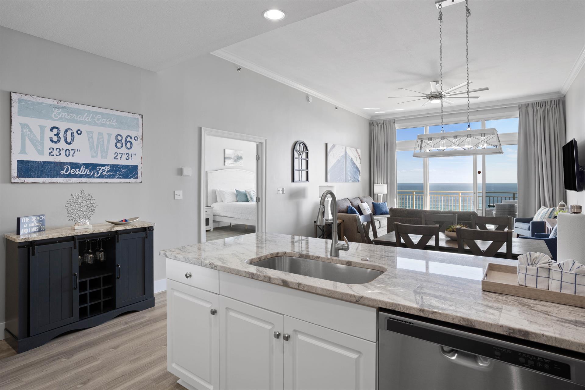 Welcome to Sterling Shores Penthouse 14