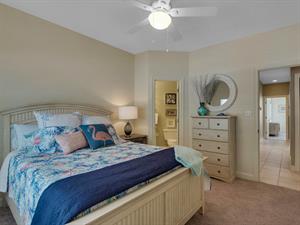 Guest Bedroom with Queen Bed and Adjoining Bath