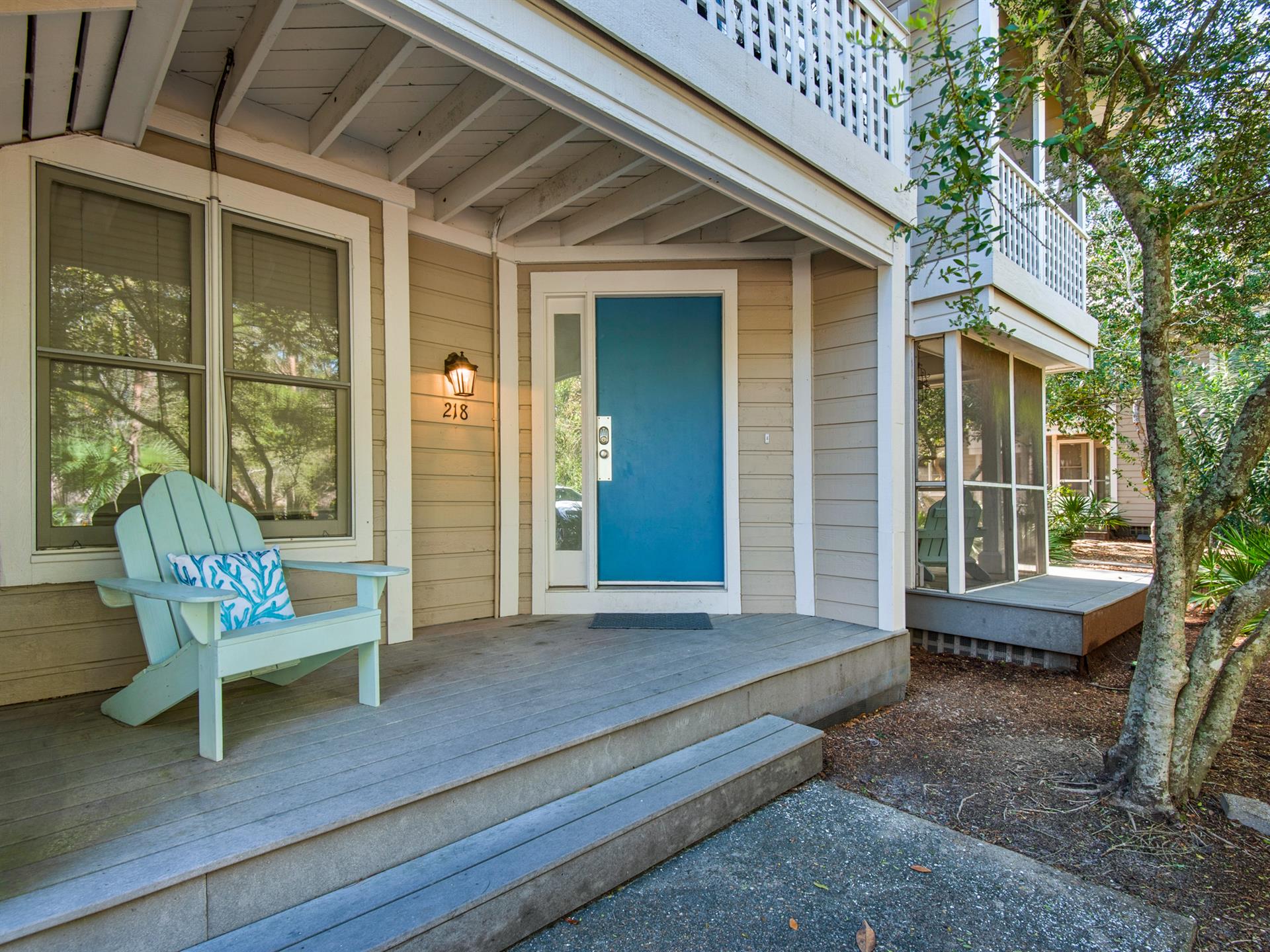 Outside Entrance to HDC218