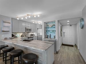 Extra Seating at Kitchen Bar