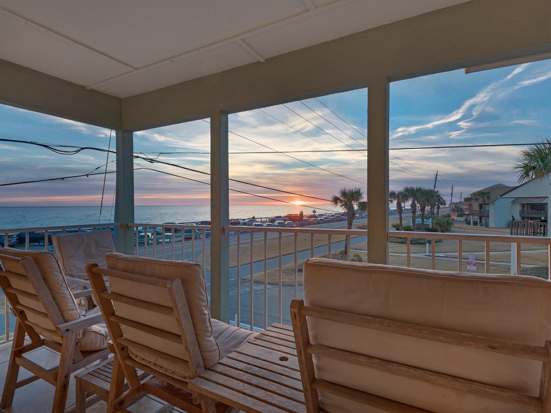 2nd floor balcony with amazing views