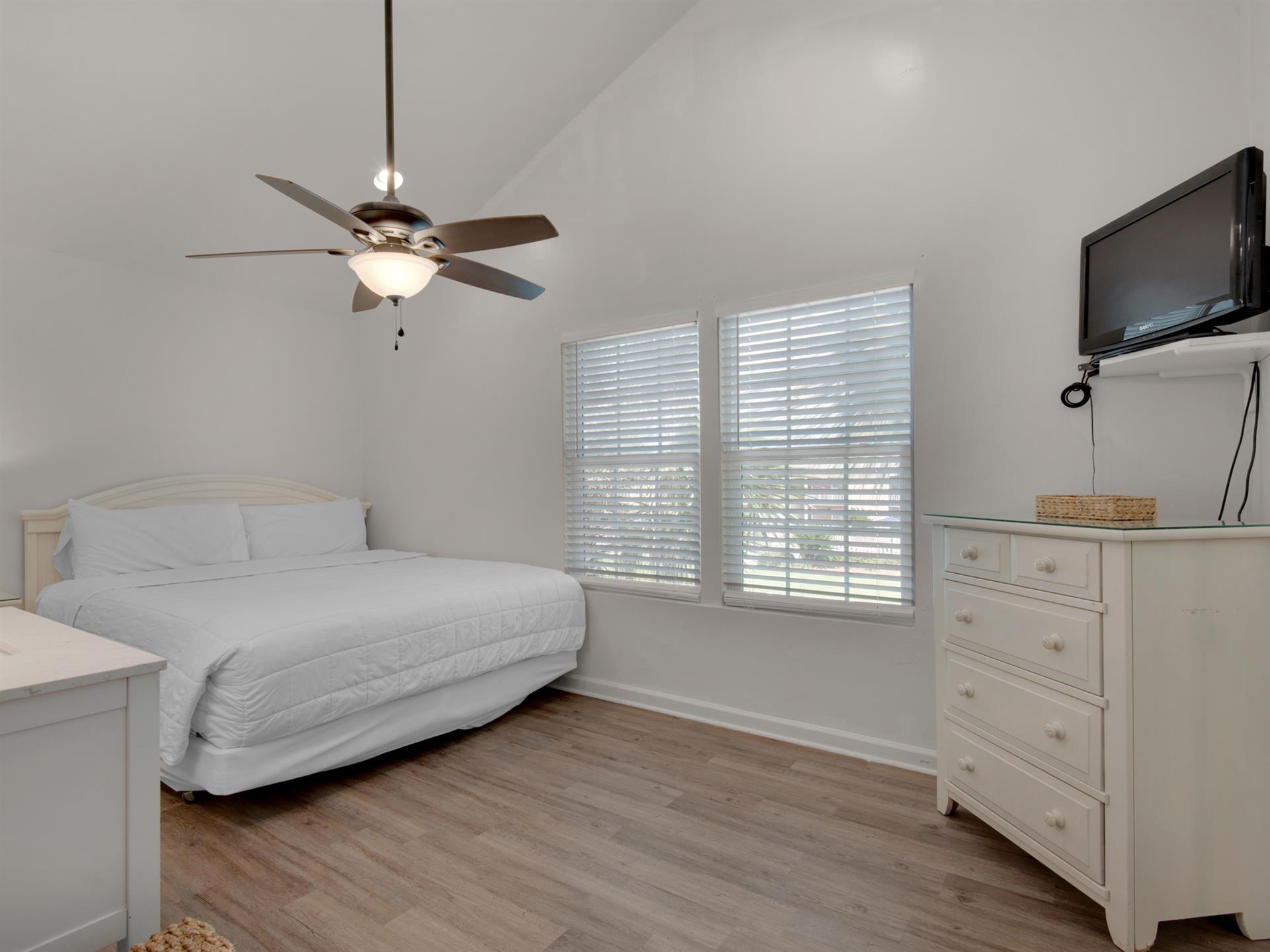 2nd floor king guest bedroom 4