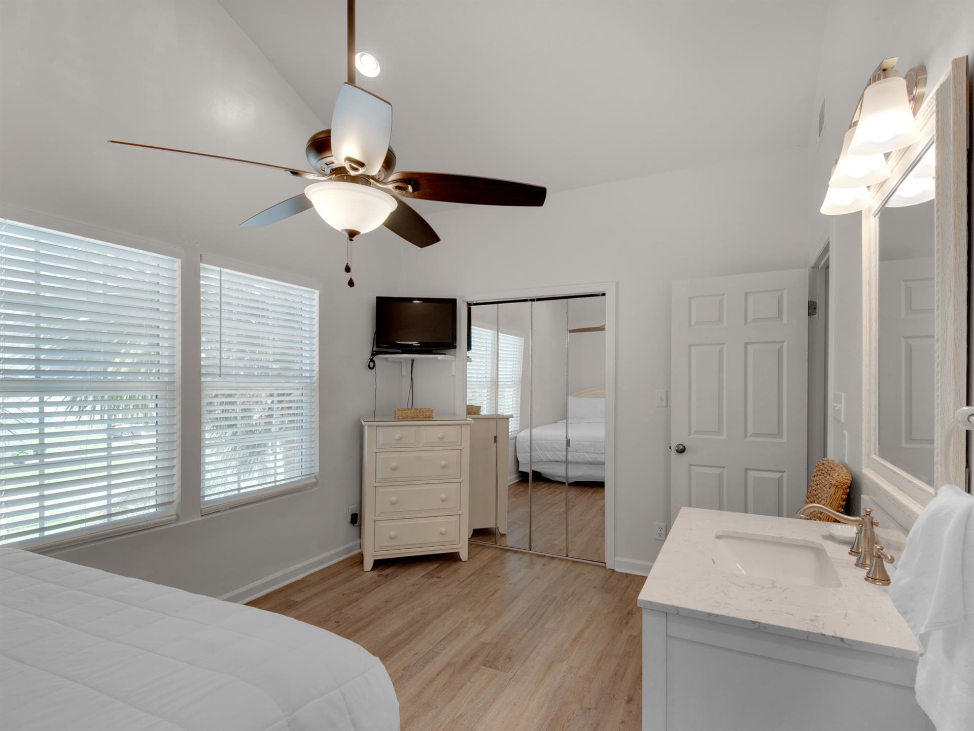 2nd floor king guest bedroom 4 TV