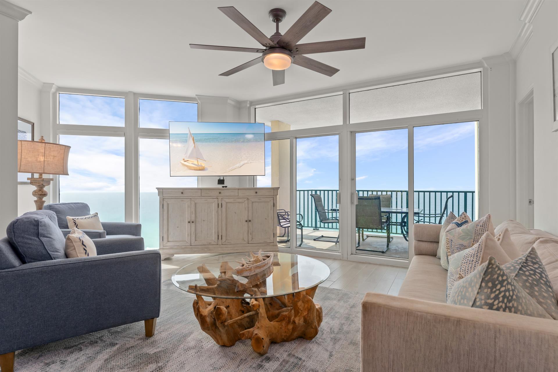 Welcome to Jade East Towers 1720