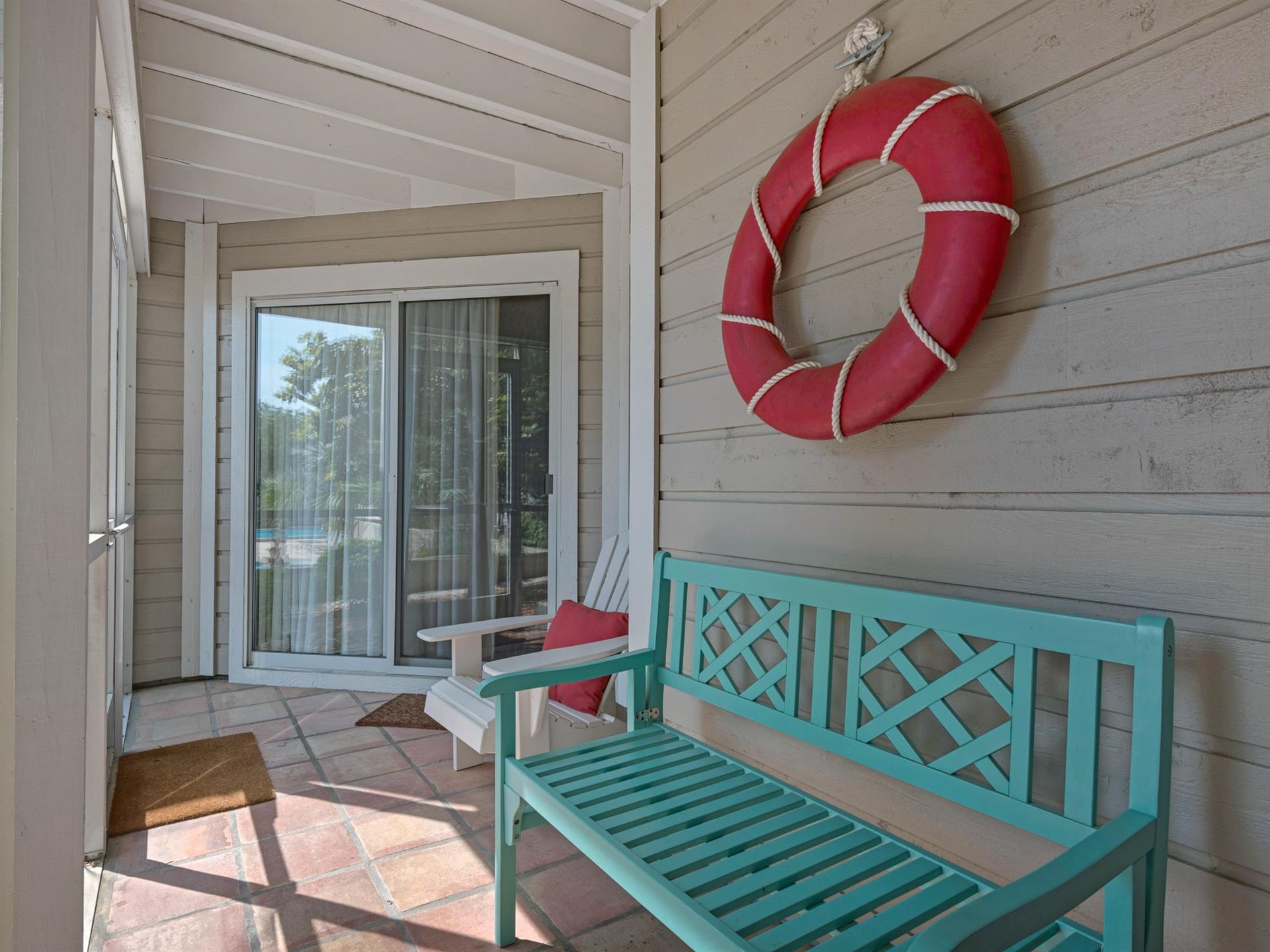 Extra Seating on Screened Porch