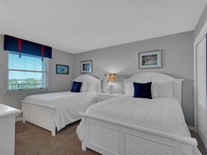 Guest Bedroom with 2 Double Beds