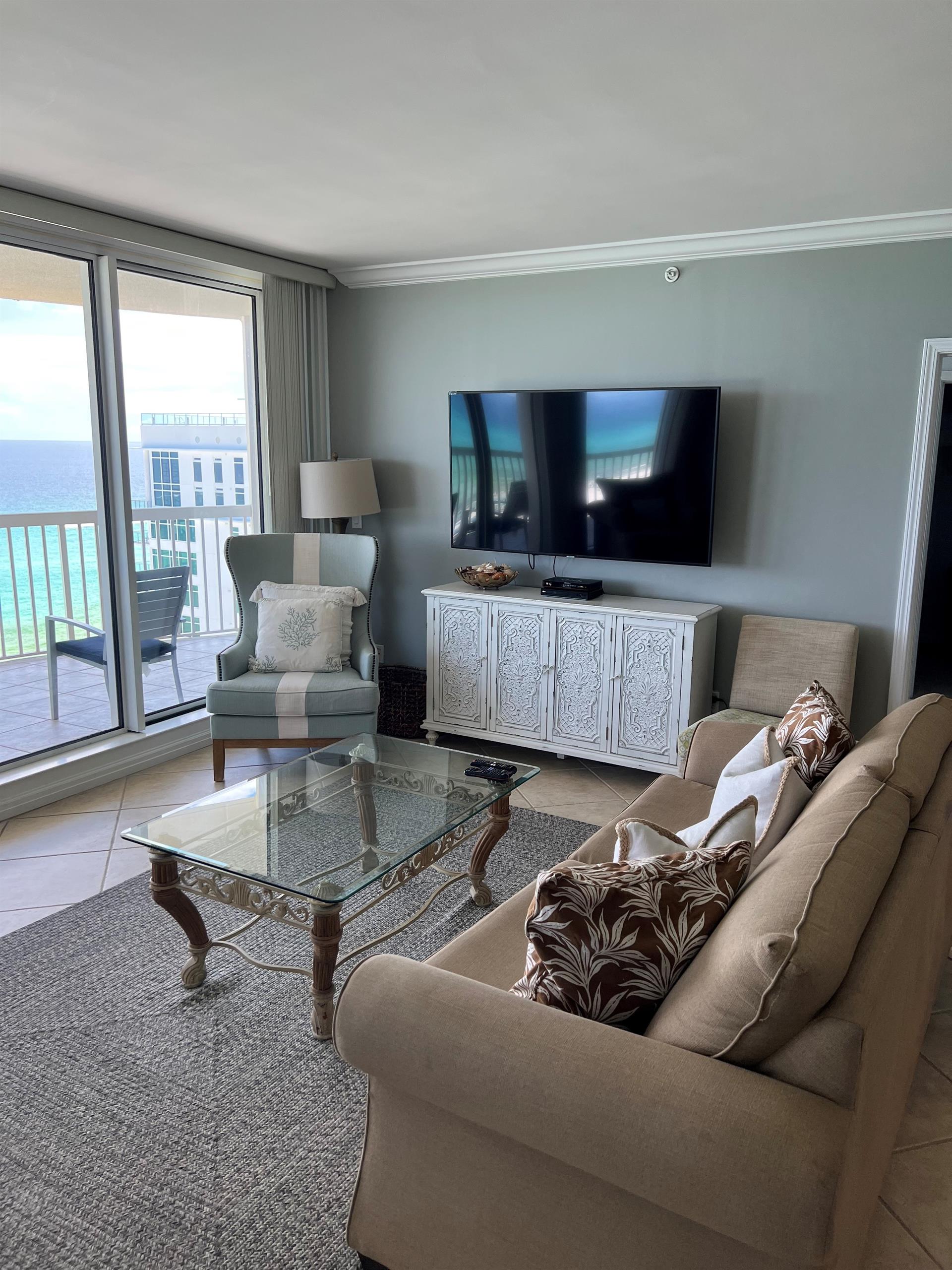 LIving Area with Flat Screen TV