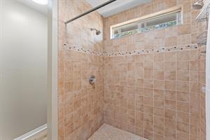 Primary Walkin Shower