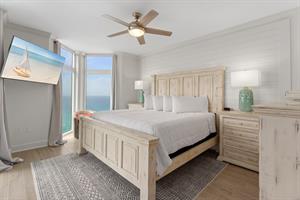 Primary Bedroom with King Bed