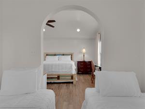 Extra sleeping area with 2 twin beds in Primary bedroom