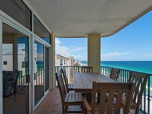 Seating for 6 on Private Balcony