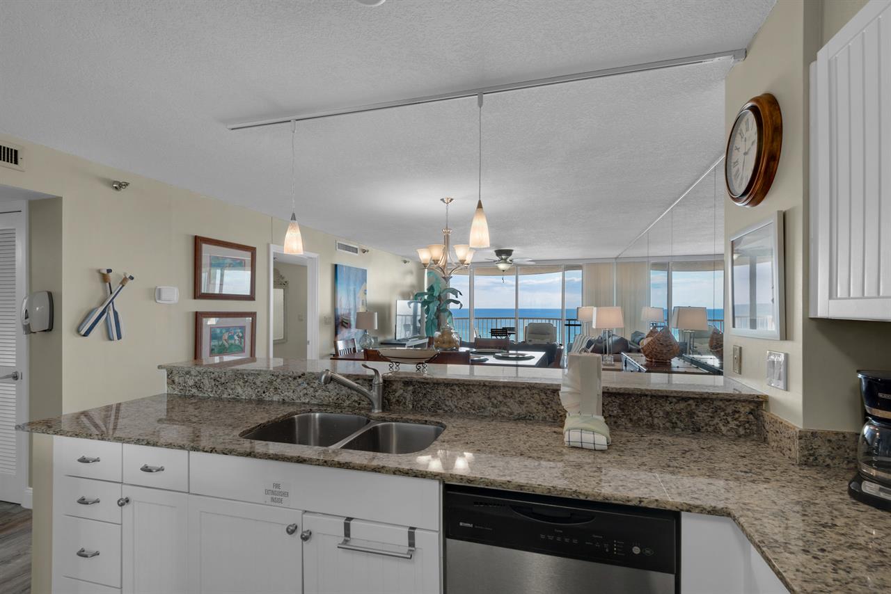 Beautiful Views even from Kitchen