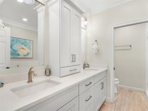 En Suite Primary Bath