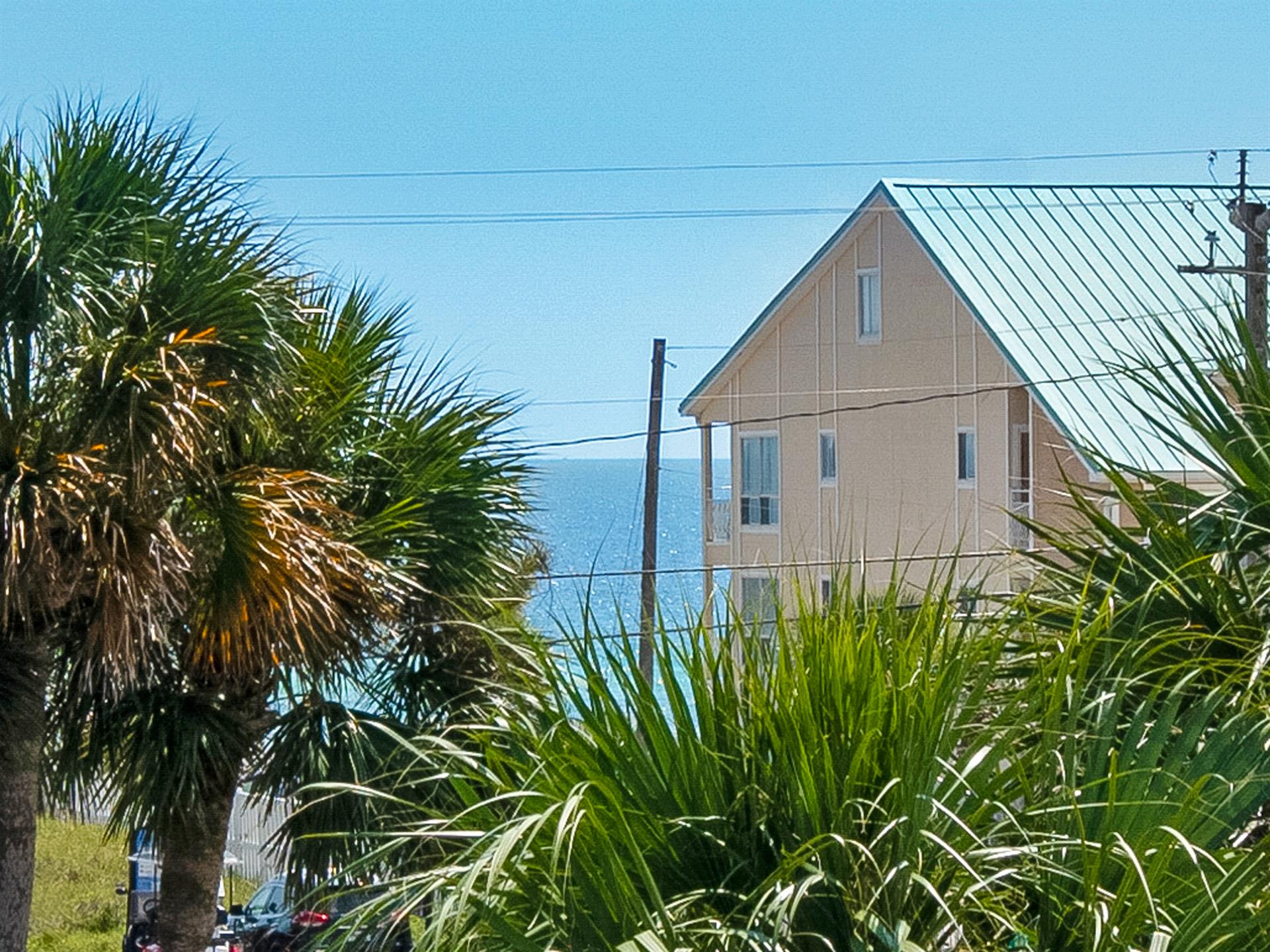 3rd Floor Balcony you can see a view of the Gulf