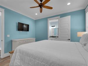 1st Floor King Room 2