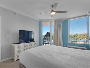 Guest Bathroom 1 with Queen Bed and Flat Screen TV