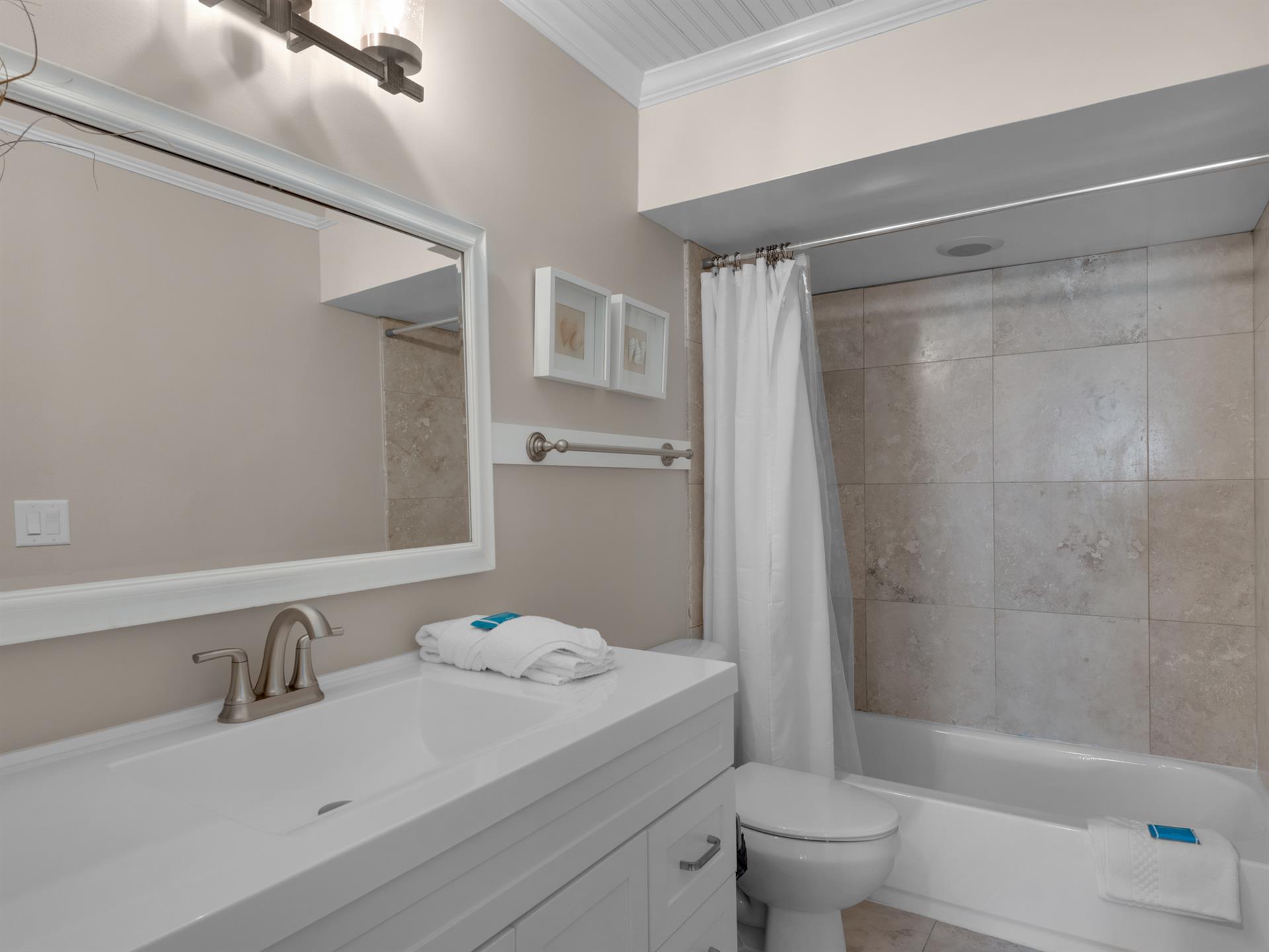 2nd floor shared guest bathroom